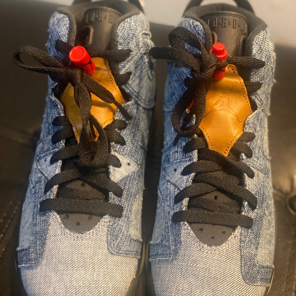 Nike Air Jordan 6 Retro "Washed Denim" sneakers